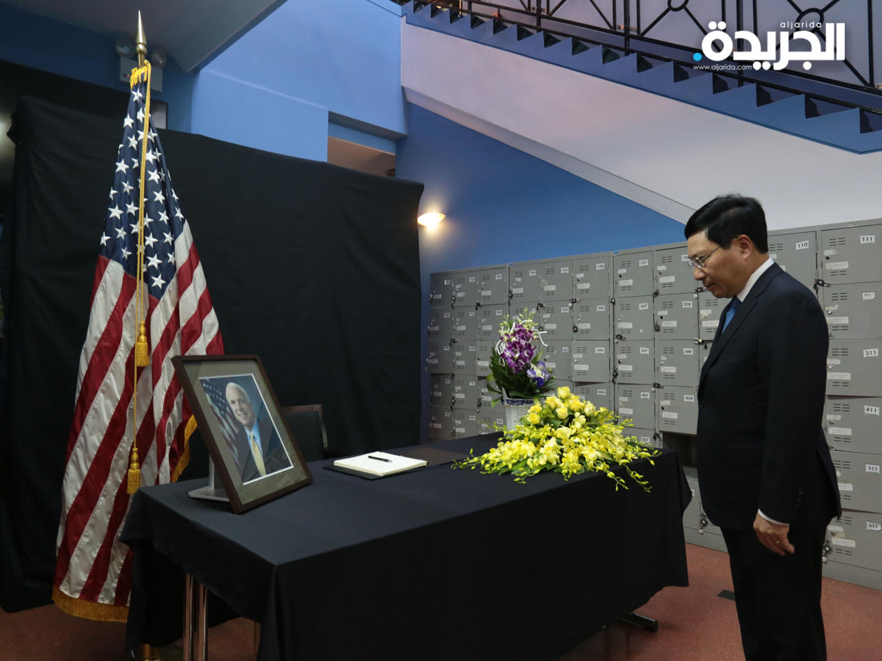 وزير خارجية فيتنام يقدم التعازي في السفارة الأمريكية