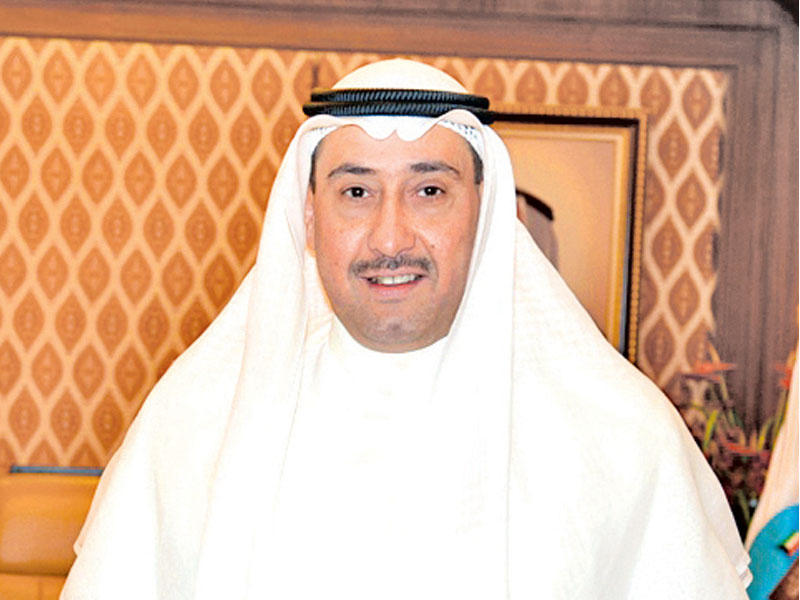 محافظ الفروانية الشيخ فيصل الحمود