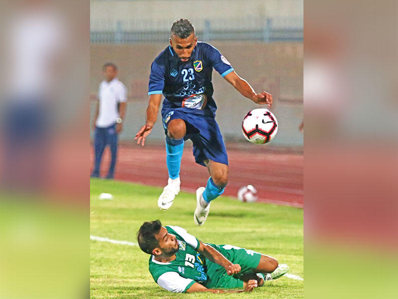 جانب من لقاء السالمية والعربي (تصوير -جورج ريجي)