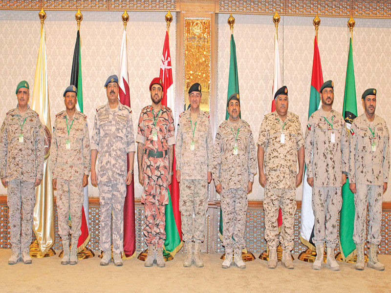 المشاركون في الاجتماع 