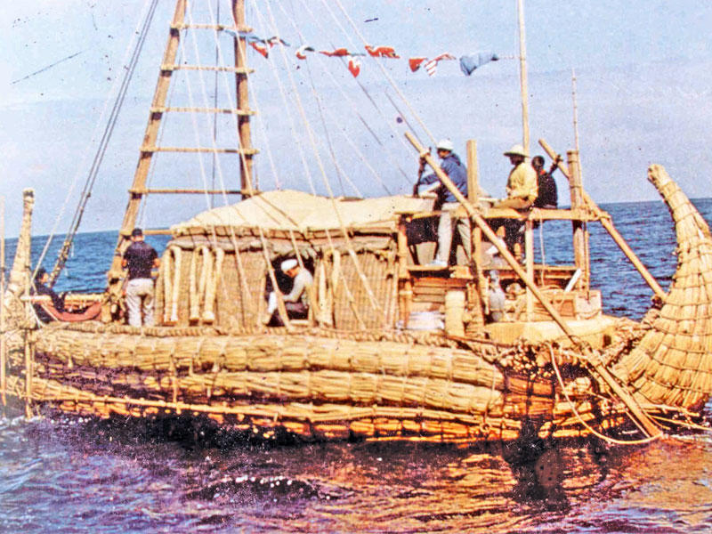 المركب الشراعي المصريn