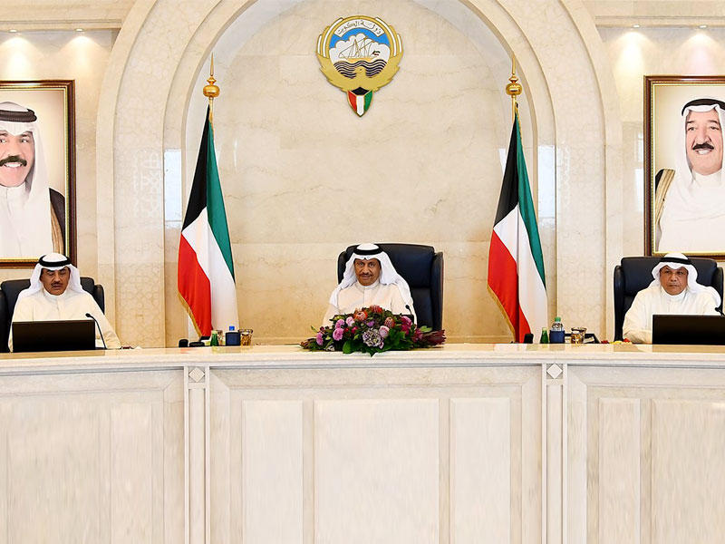 المبارك مترئسا اجتماع مجلس الوزراء أمس