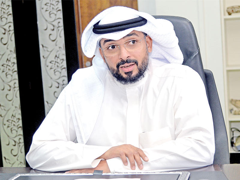 الوكيل المساعد لشؤون التعاون في وزارة الشؤون الاجتماعية والعمل عبدالعزيز شعيب