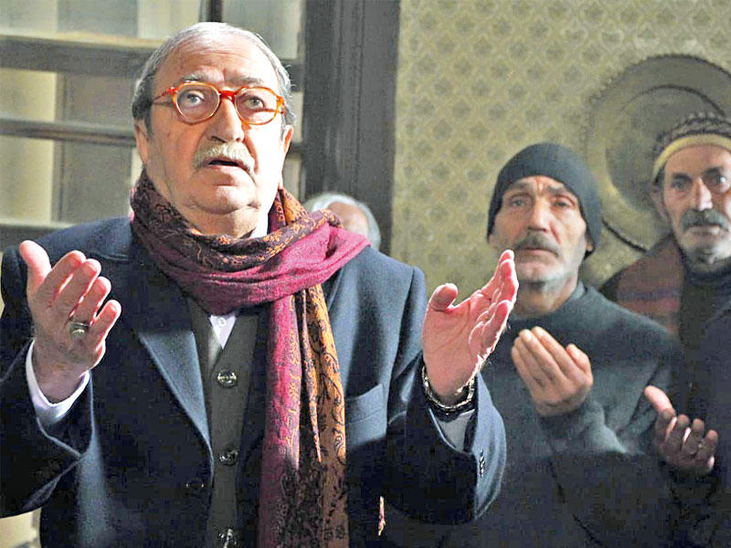 دريد لحام في «دمشق... حلب»