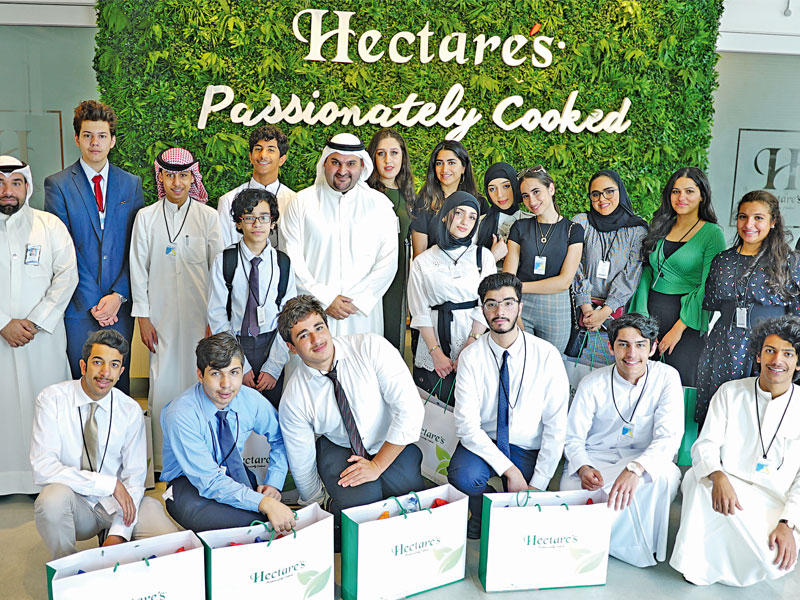 خريجو الدورة الرابعة والأخيرة لبرنامج التدريب 