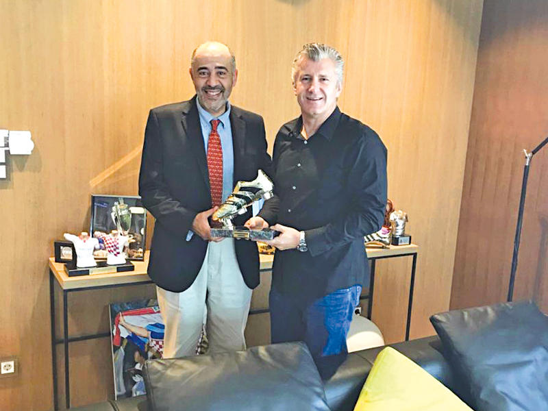 الرشيد مع رئيس الاتحاد الكرواتي سوكر