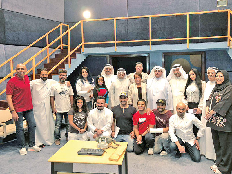 المبارك مع الفرج وحياة وفريق «بنقول لكم سالفة»