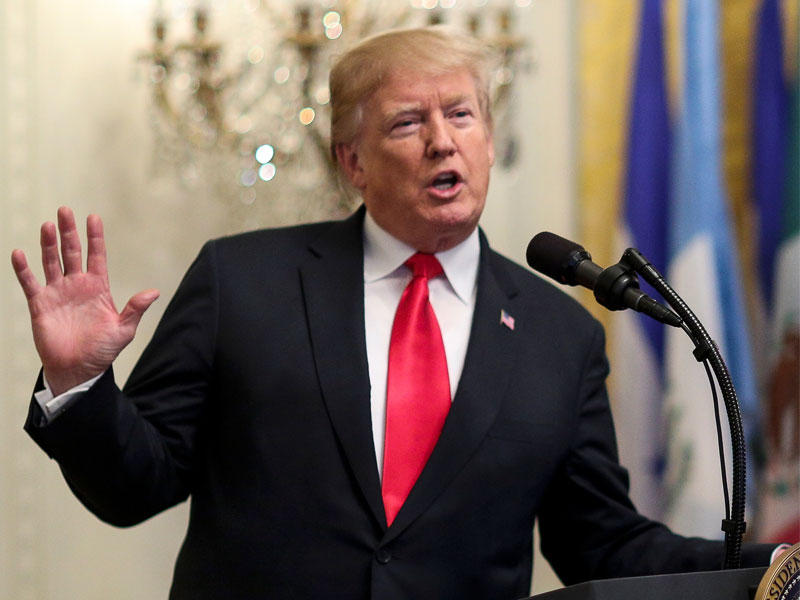  ترامب خلال احتفال بالتراث الإسباني في البيت الأبيض بواشنطن أمس الأول   (إي بي أيه) 