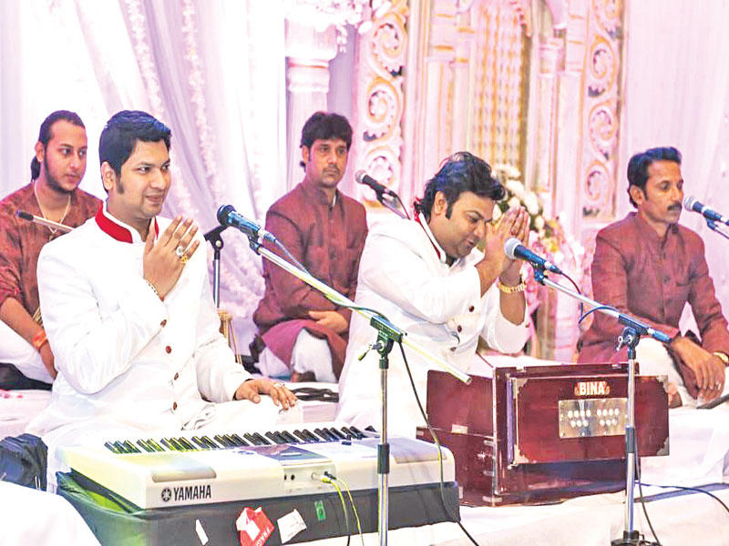 الفرقة الهندية في حفل سابق