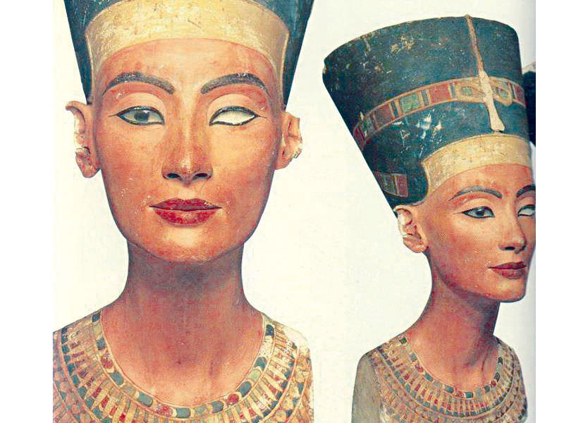 تمثال نفرتيتيn