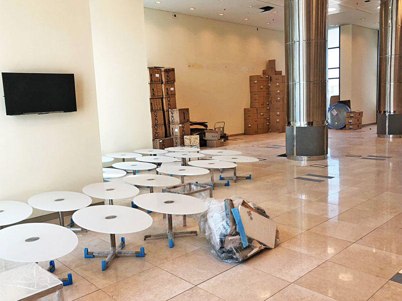 جانب من استعدادات تأثيث مكاتب المبنى الجديد