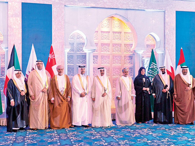 الوقيان متوسطاً وكلاء الإسكان بـ «الخليجي» أمس