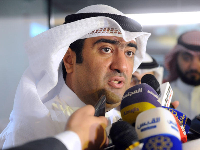 وزير التجارة والصناعة خالد الروضان