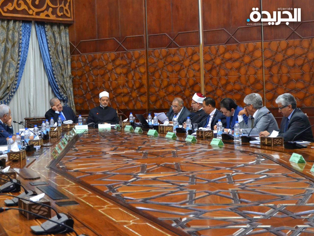 العتيبي خلال مشاركته في اجتماع مجلس أمناء بيت الزكاة والصدقات المصري