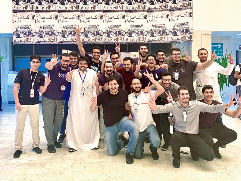 جانب من أنصار القائمة الأكاديمية