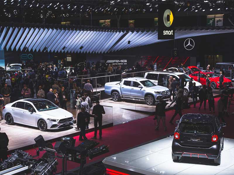منصة شركة مرسيدس في معرض باريس للسيارات 2018