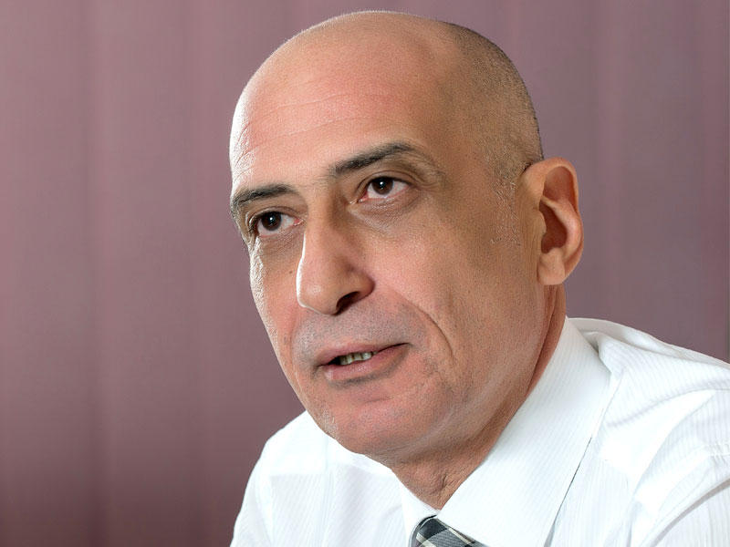 خالد سرور رئيس قطاع الفنون التشكيلية