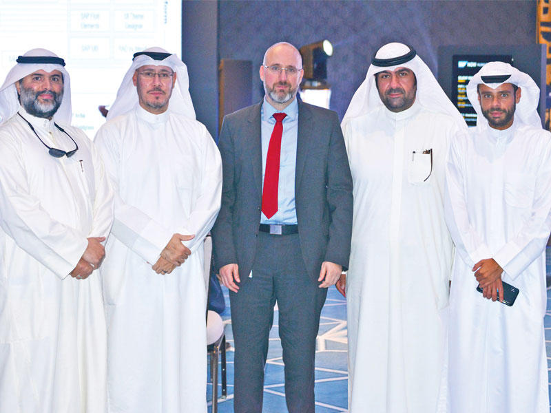 ناظم الغبرا وجاسم عبدالرحيم وبلال أغا ومجبل الأيوب وجاسم المطوع