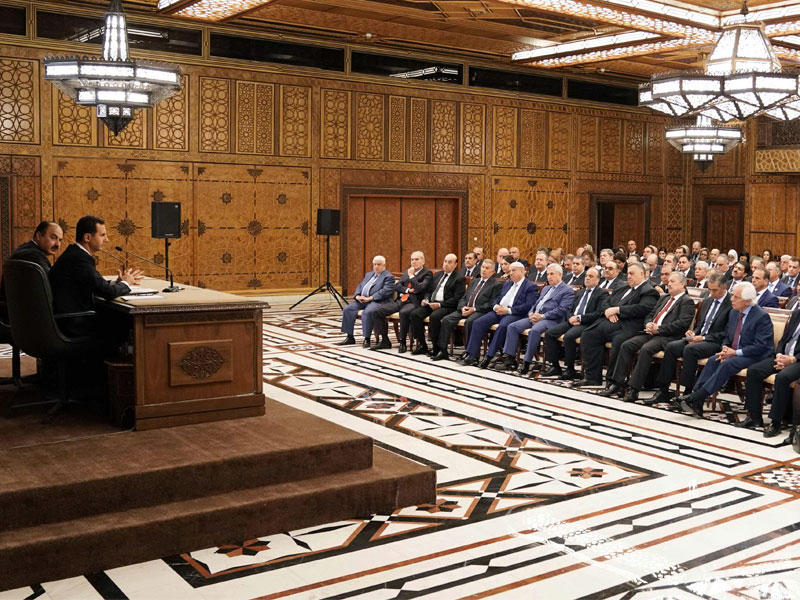 الأسد يرأس اجتماع مركزية «البعث» في دمشق أمس الأول (أ ف ب)