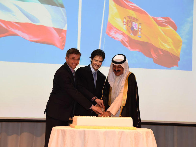  الجارالله خلال مشاركته في احتفال سفارة إسبانيا