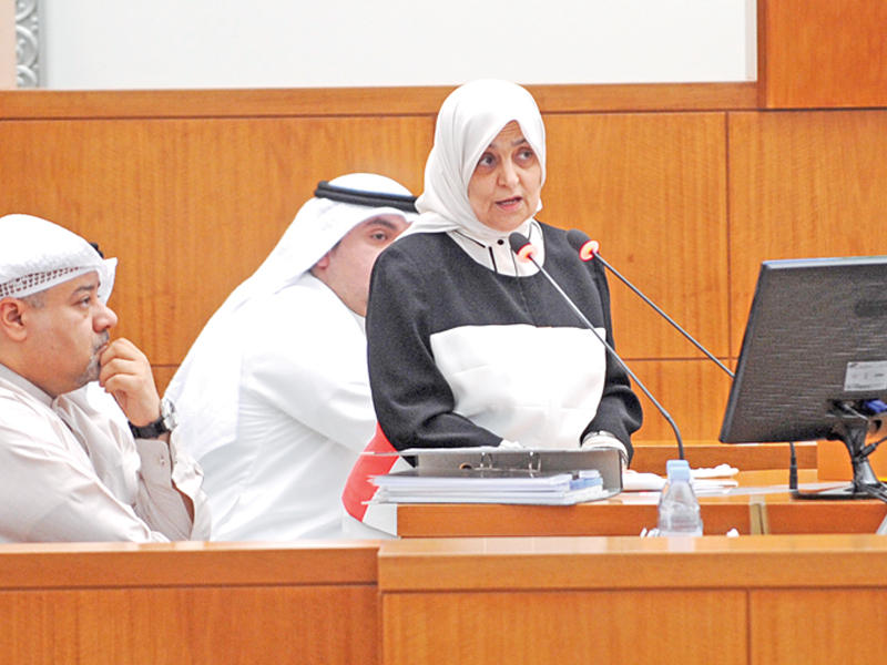 هند الصبيح خلال إحدى الجلسات