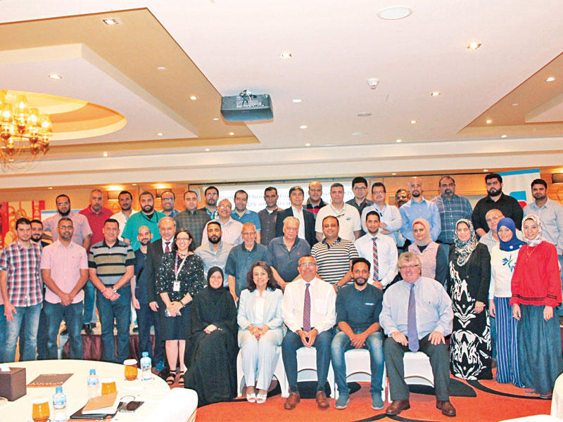 جانب من المشاركين في الورشة التدريبية