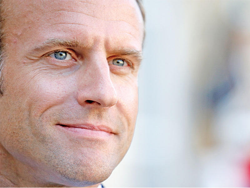  الرئيس الفرنسي إيمانويل ماكرون