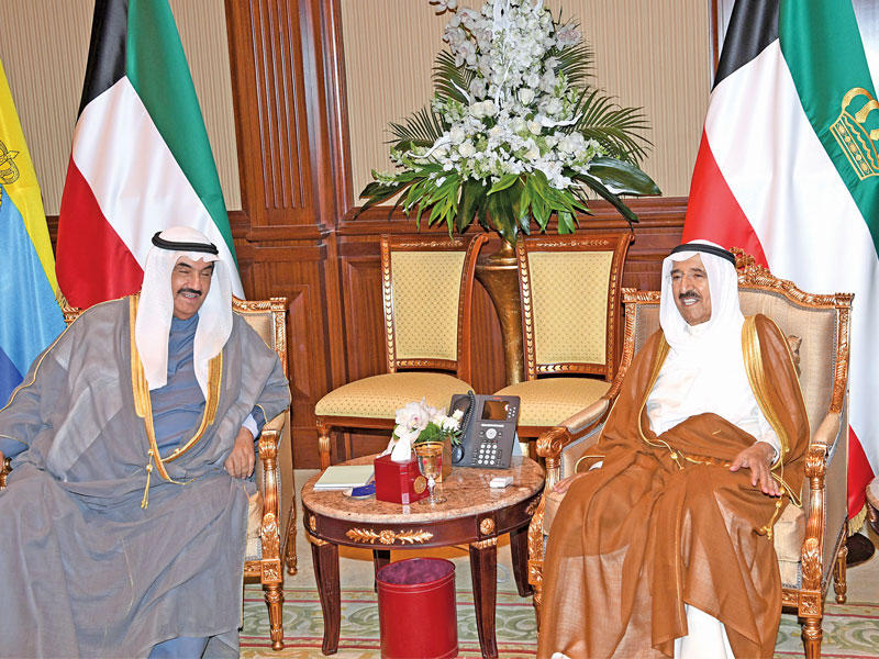 الأمير مستقبلاً ناصر المحمد أمس