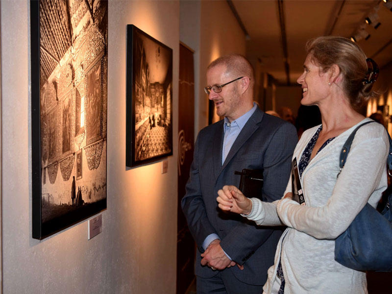 جانب من حضور معرض «ذاكرة بيرو»