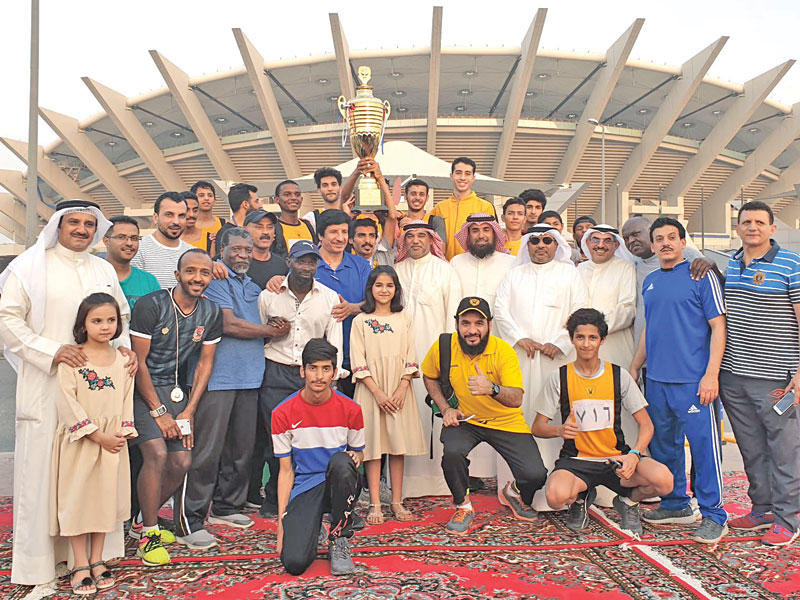 تتويج بطل العمومي