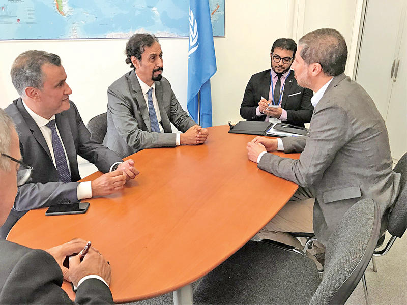 السفير الخالد ومسؤول «فاو» خلال المباحثات 