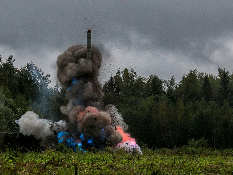 صورة وزعتها وزارة الدفاع الروسية لتجربة صاروخ إسكندر ـ أم قبل أسابيعt (أي بي أيه)