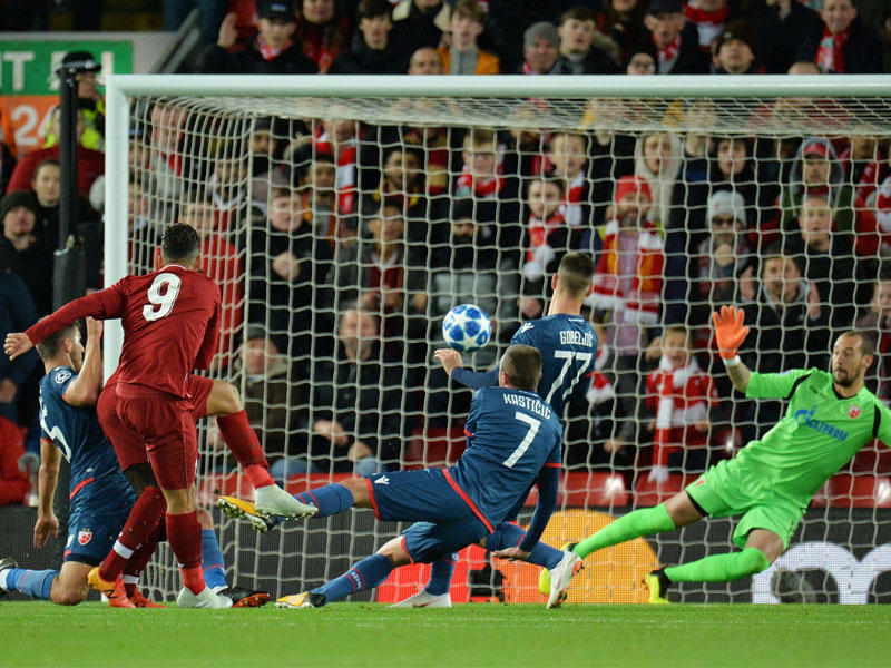 فيرمينيو نجم ليفربول يحرز هدفه في مرمى ريد ستار