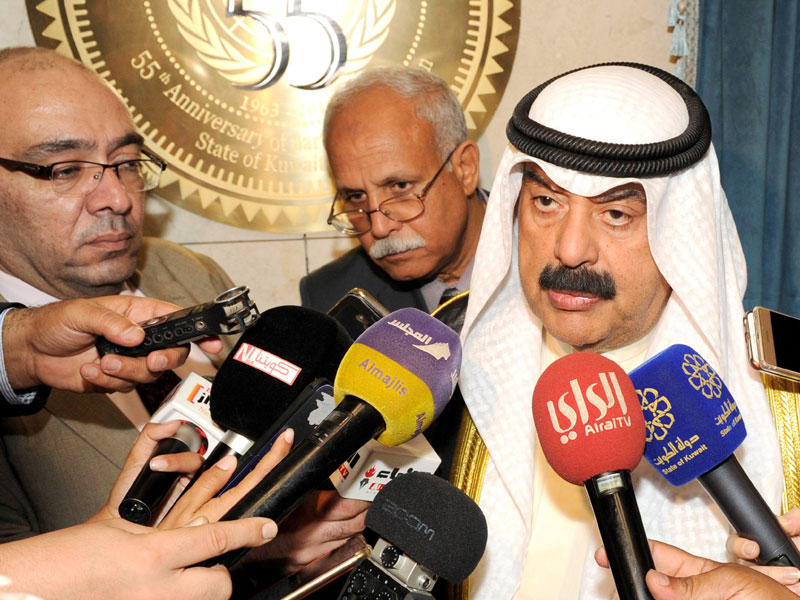 الجارالله متحدثاً للصحافيين خلال الاحتفالية