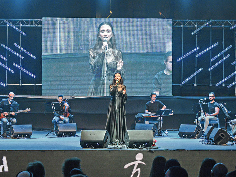 فايا يونان خلال الحفل 