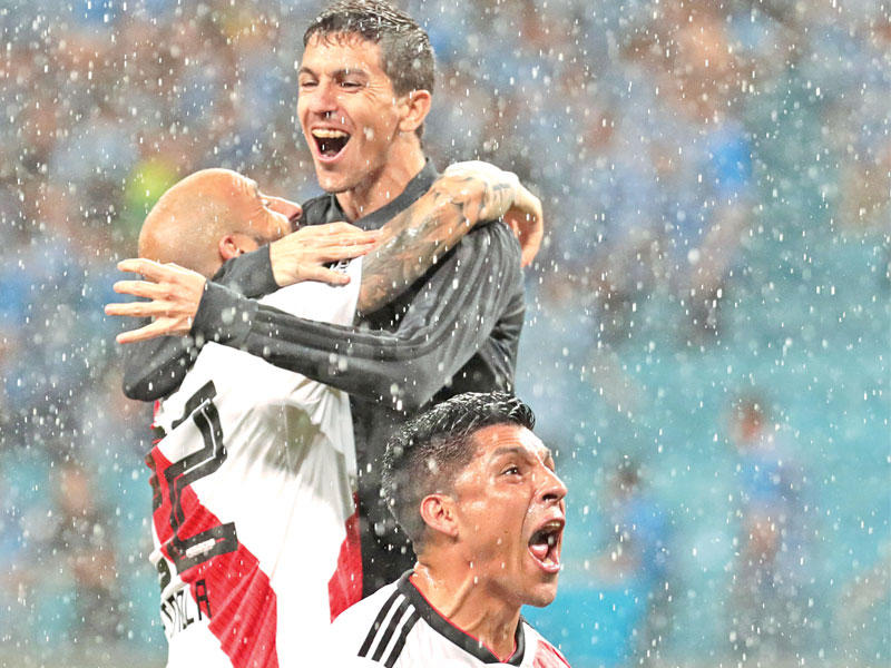 فرحة لاعبي ريفر بليت