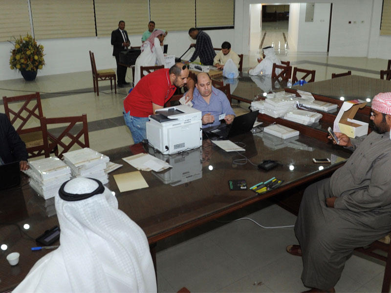 جانب من عملية التسجيل في منافسات مهرجان الموروث