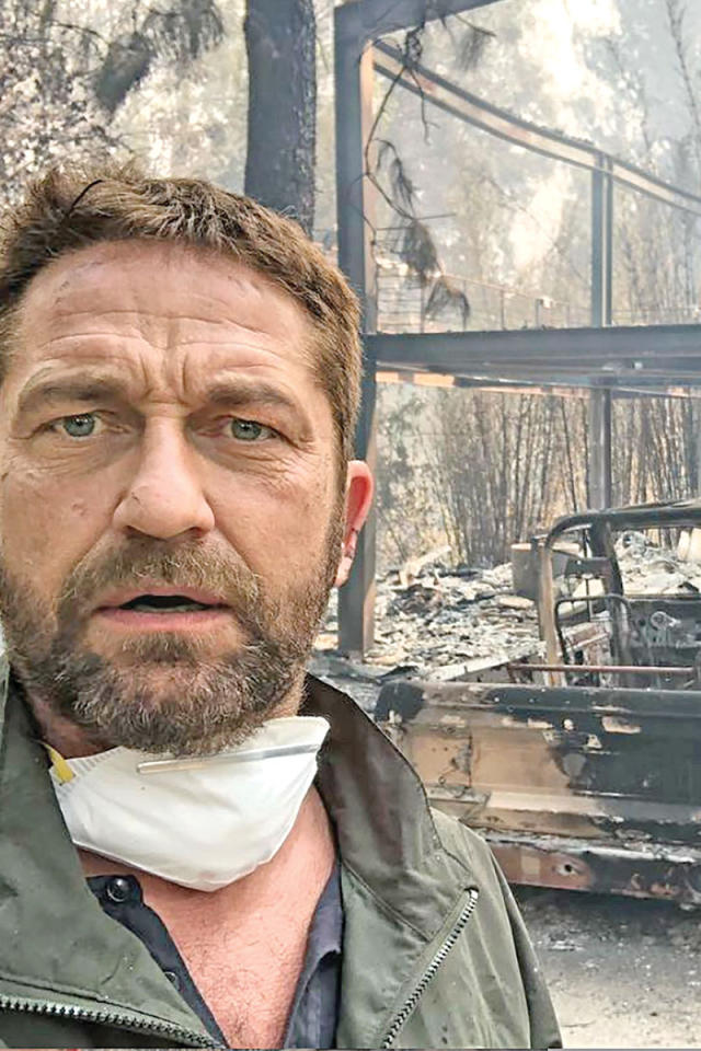 جيرارد بتلر أمام منزله المدمر