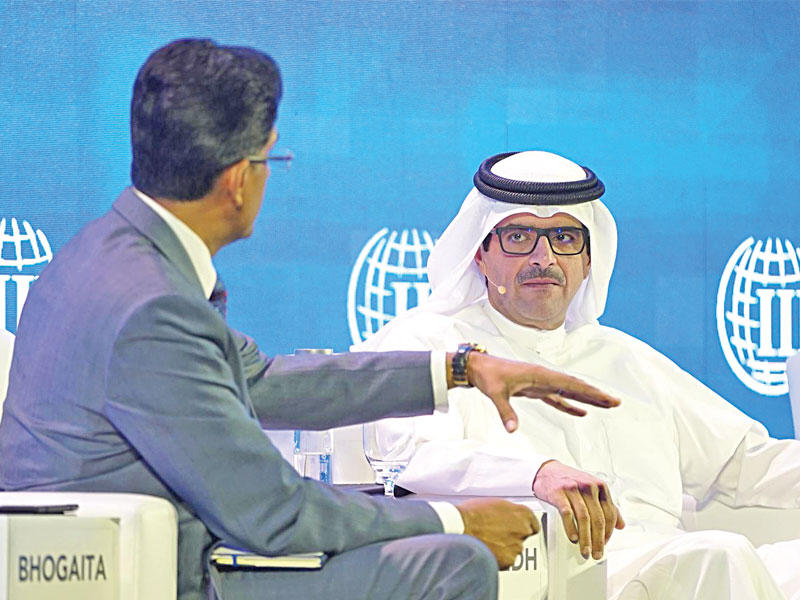 مازن الناهض متحدثا باجتماعات الـIIF