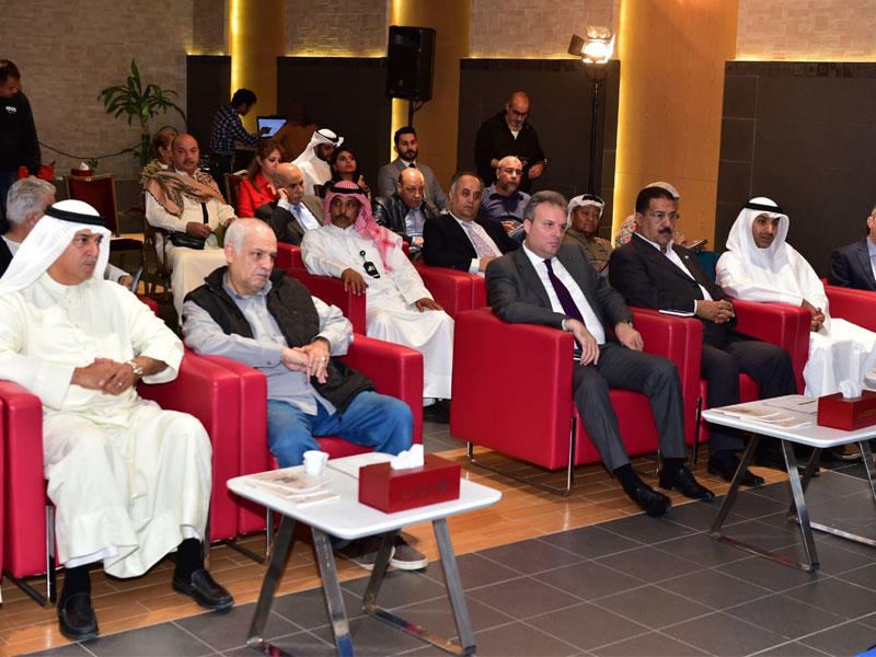 علي اليوحة في مقدمة الحضور