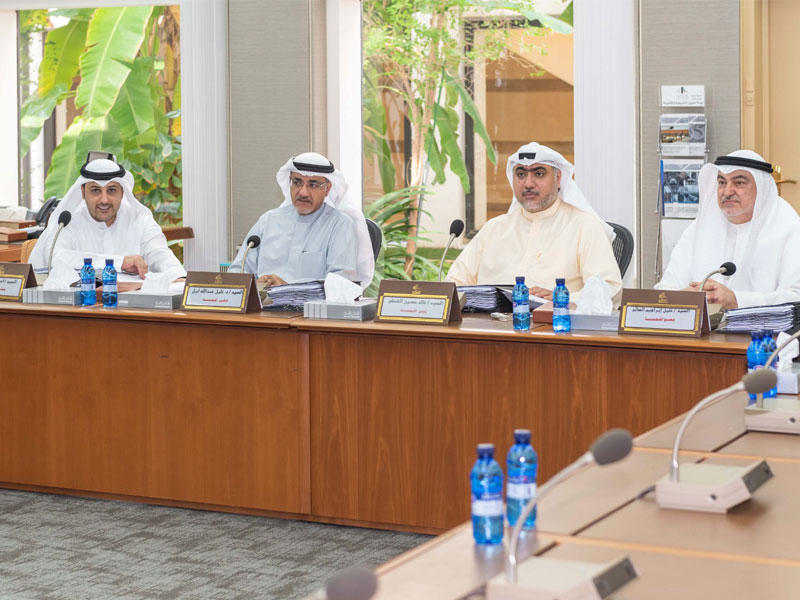 الشطي مترئساً اجتماع سابق لـ «التشريعية»