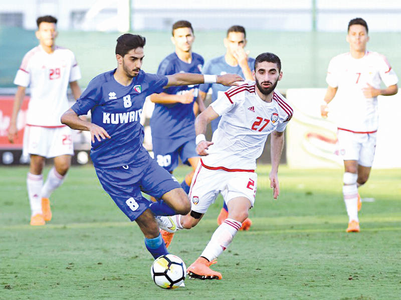 جانب من لقاء منتخبنا الأولمبي ونظيره الإماراتي