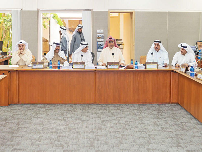 اللجنة التشريعية في اجتماعها أمس