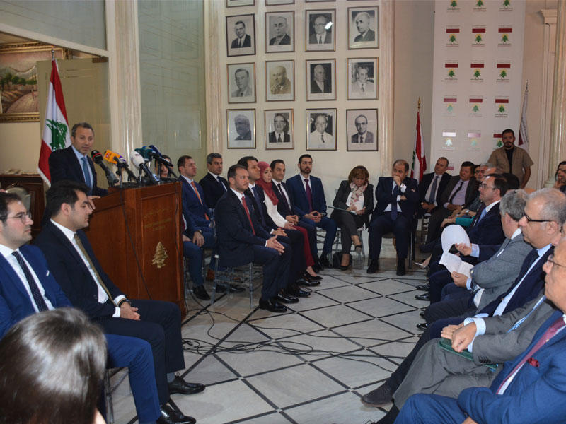 باسيل متحدّثاً خلال مؤتمر صحافي في مبنى «الخارجية» في بيروت أمس        (دالاتي ونهرا)