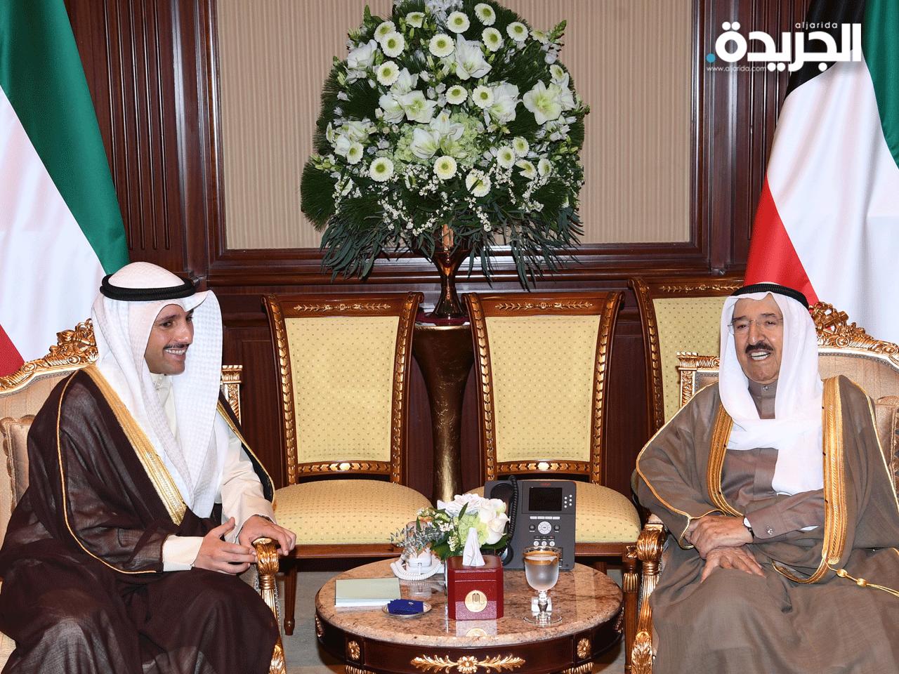 سمو الأمير مستقبلاً الغانم وأعضاء مكتب مجلس الأمة