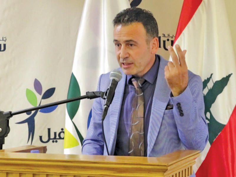 الشاعر علي سلمان