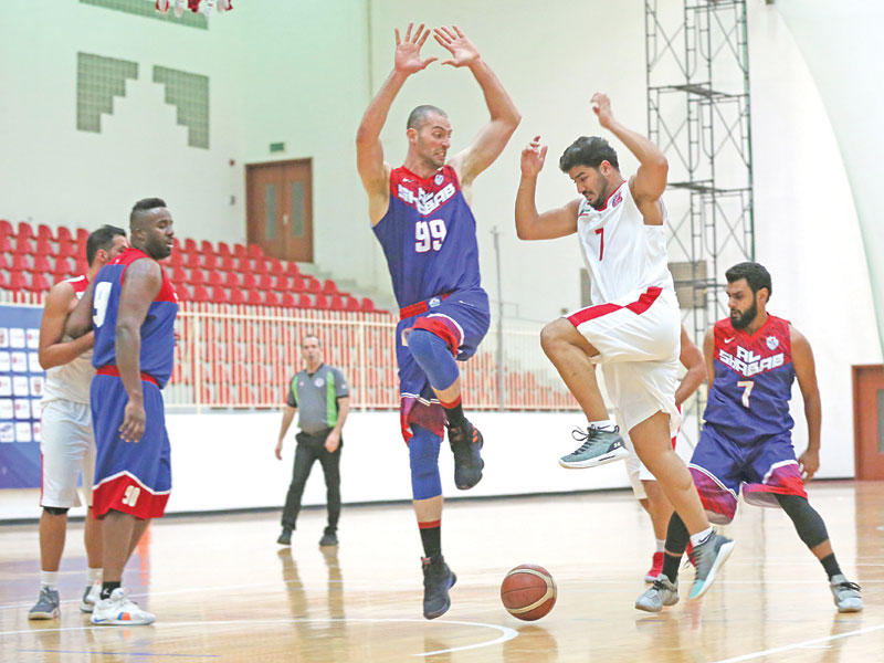 جانب من مباراة الكويت والشباب (تصوير جورج ريجي)