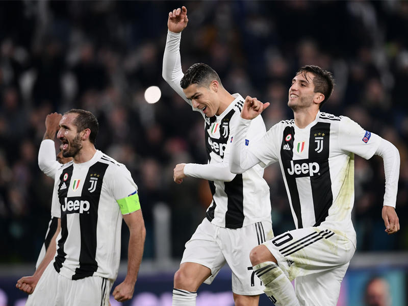 لاعبو يوفنتوس خلال المباراة الماضية في دوري أبطال أوروبا