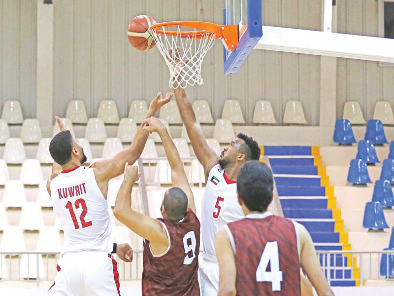 عبدالعزيز رمضان يحاول التسجيل وأحمد نايف يحاول منعه