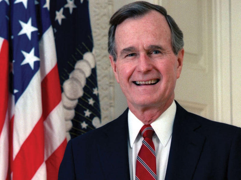 الرئيس الاميركي الحادي والأربعين للولايات المتحدة جورج بوش الأب